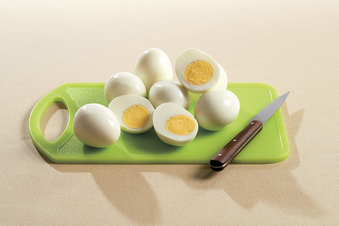Hardgekookt ei gepeld, small, kippen met vrije uitloop