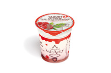 Yaourt de Savoie sur lit de framboises