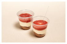 Cheesecake citroen crumble speculoos coulis rode vruchten