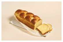 Brioche tressée à la main