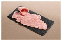 Bacon van gevogelte in sneetjes gebakken halal