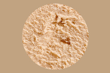 Crème glacée marron avec brisures de marrons glacés