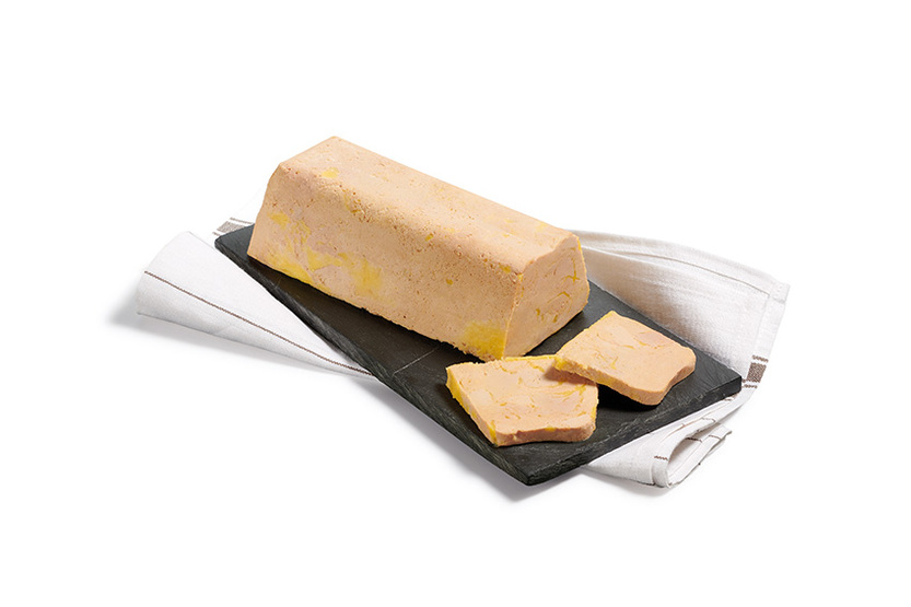 Terrine van blok foie gras van eend halfgekookt