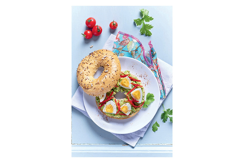 Oeuf cuit dur moyen écalé sol+