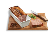 Viande et foie de porc, viande de caille et raisin de Corinthe. Viande et foie de porc, viande de caille et raisin de Corinthe.