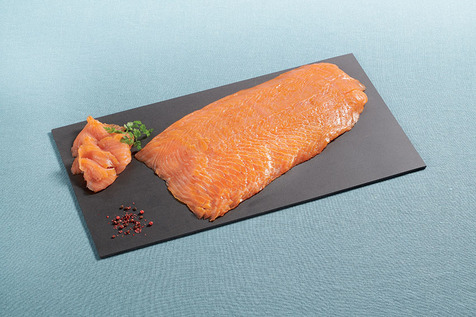 Gerookte zalm in band